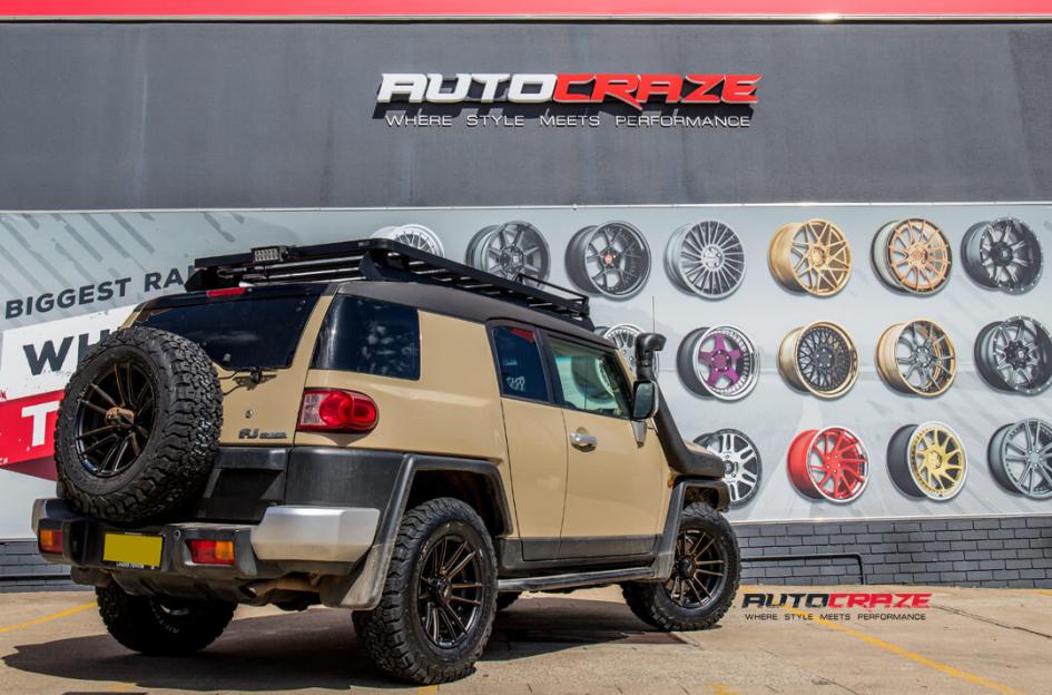 TOYOTA-FJ-CRUISER-CAVE-FULL-POLISHED-BLACK-MATTE-BROWN